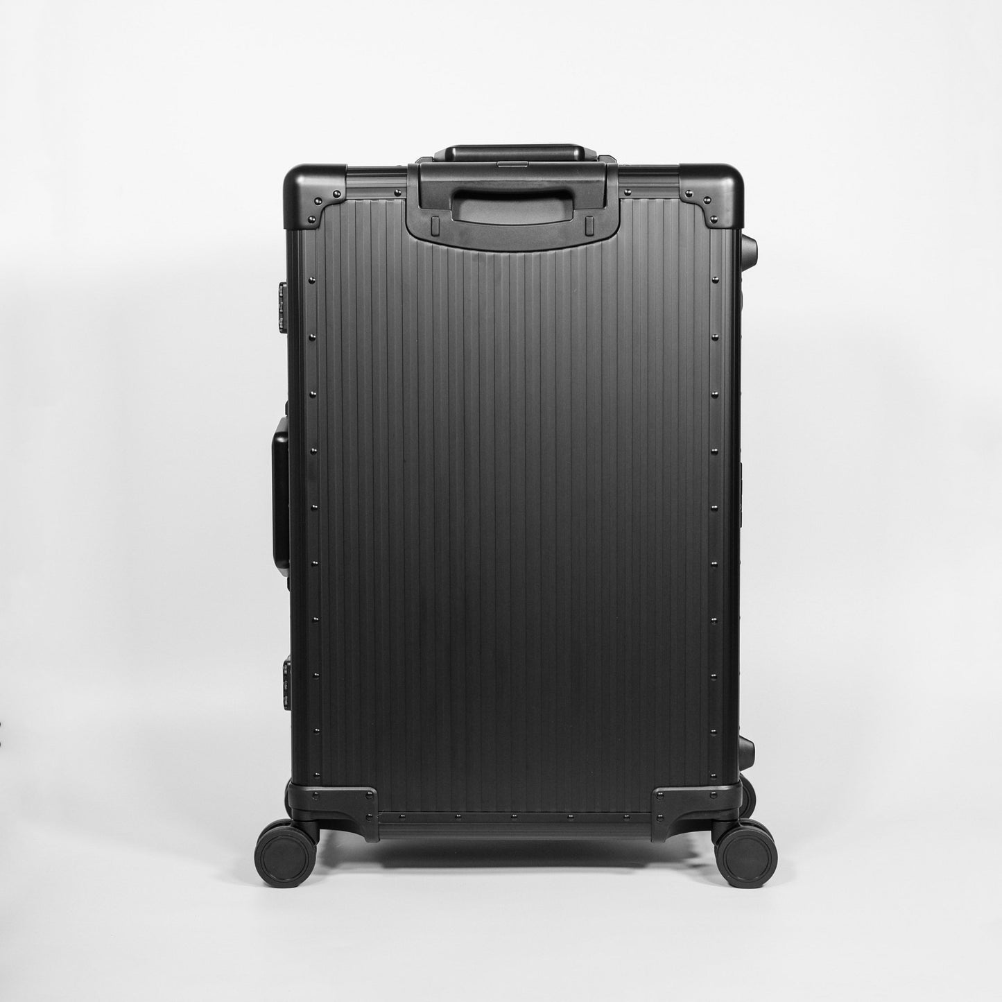 <受注生産 10月15日〜発送分>Stripe Aluminum Suitcase(Black) - aucentic